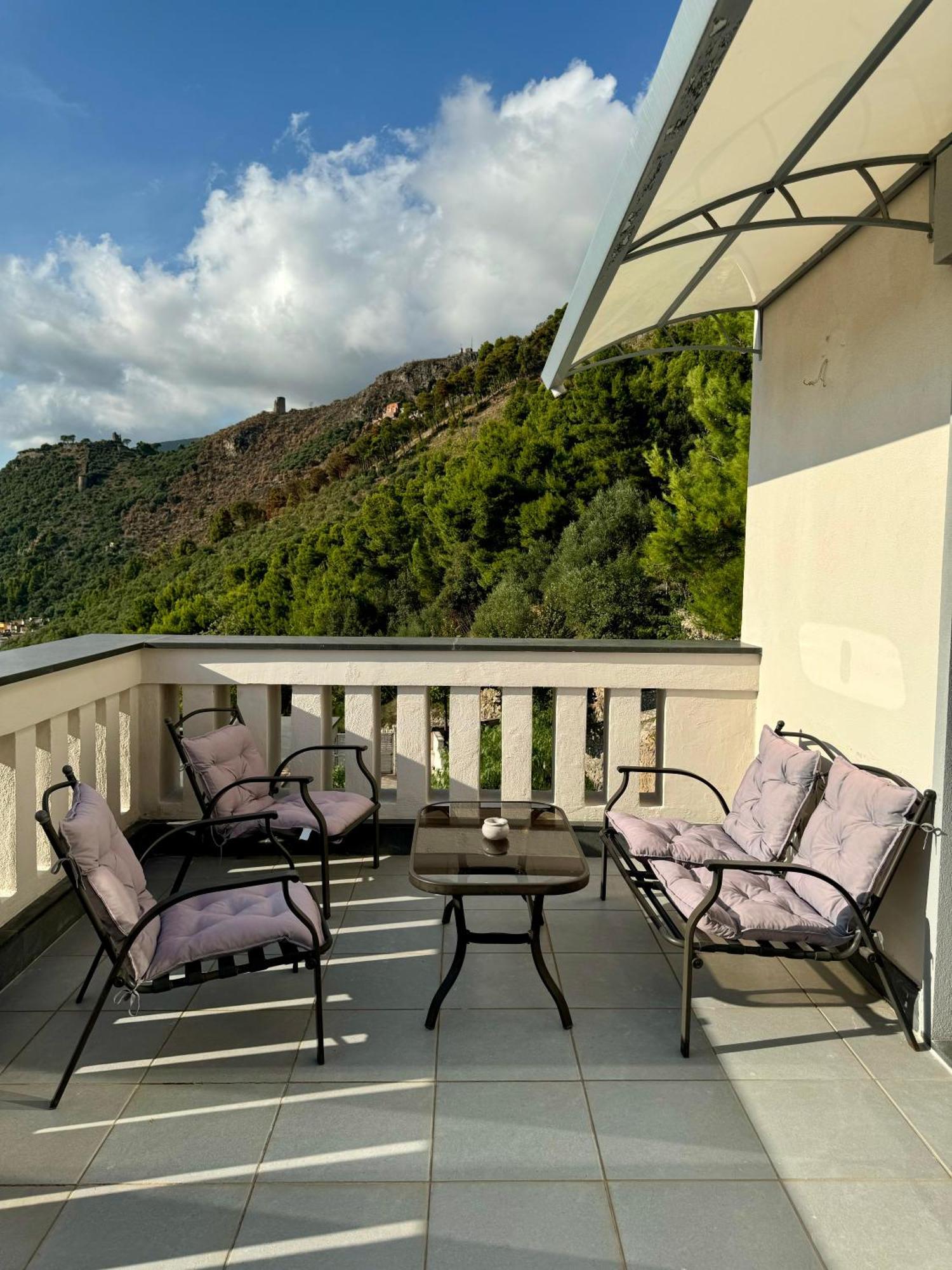 Il Saretto Bed & Breakfast Sarno Bagian luar foto